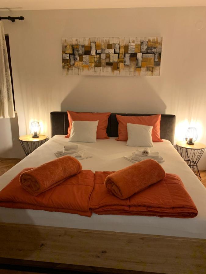 Puntizela-Patty Apartment Пула Екстериор снимка