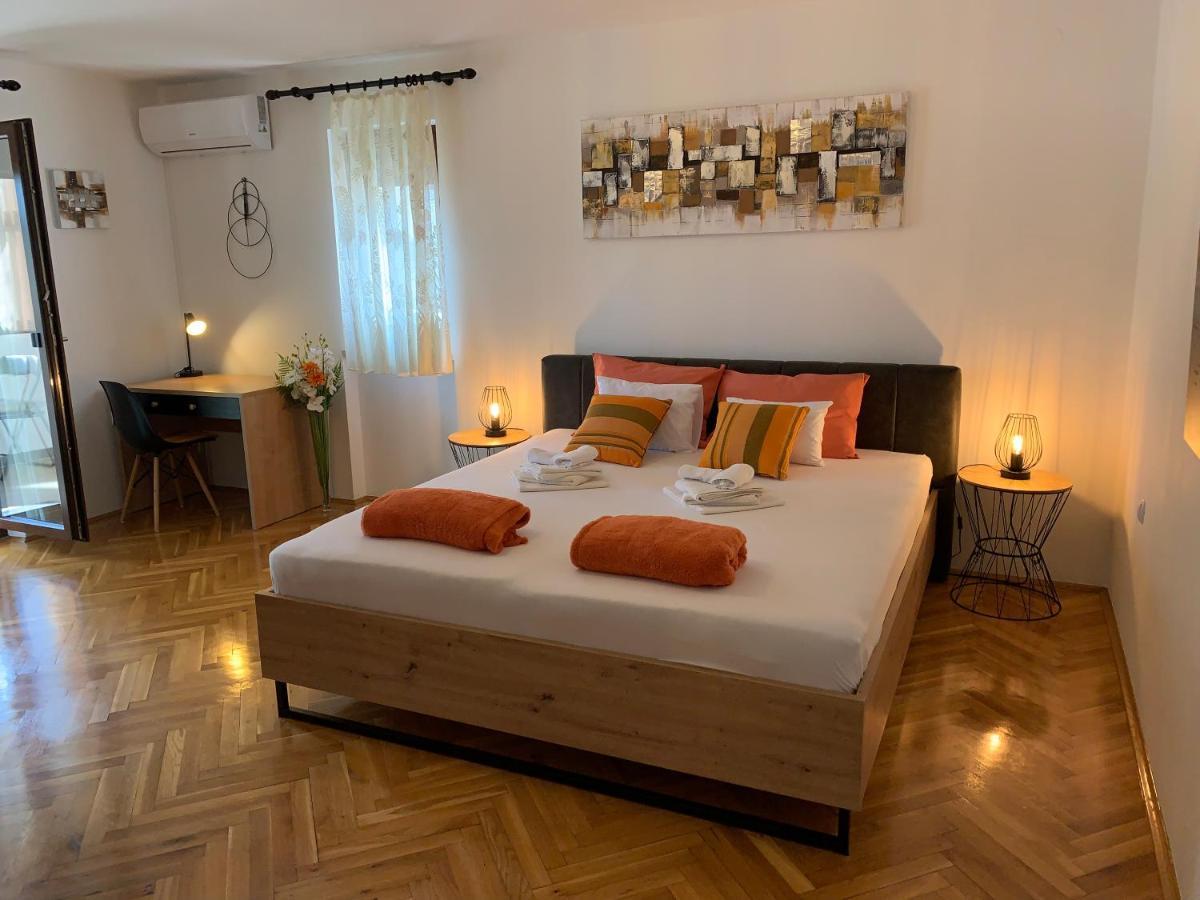Puntizela-Patty Apartment Пула Екстериор снимка