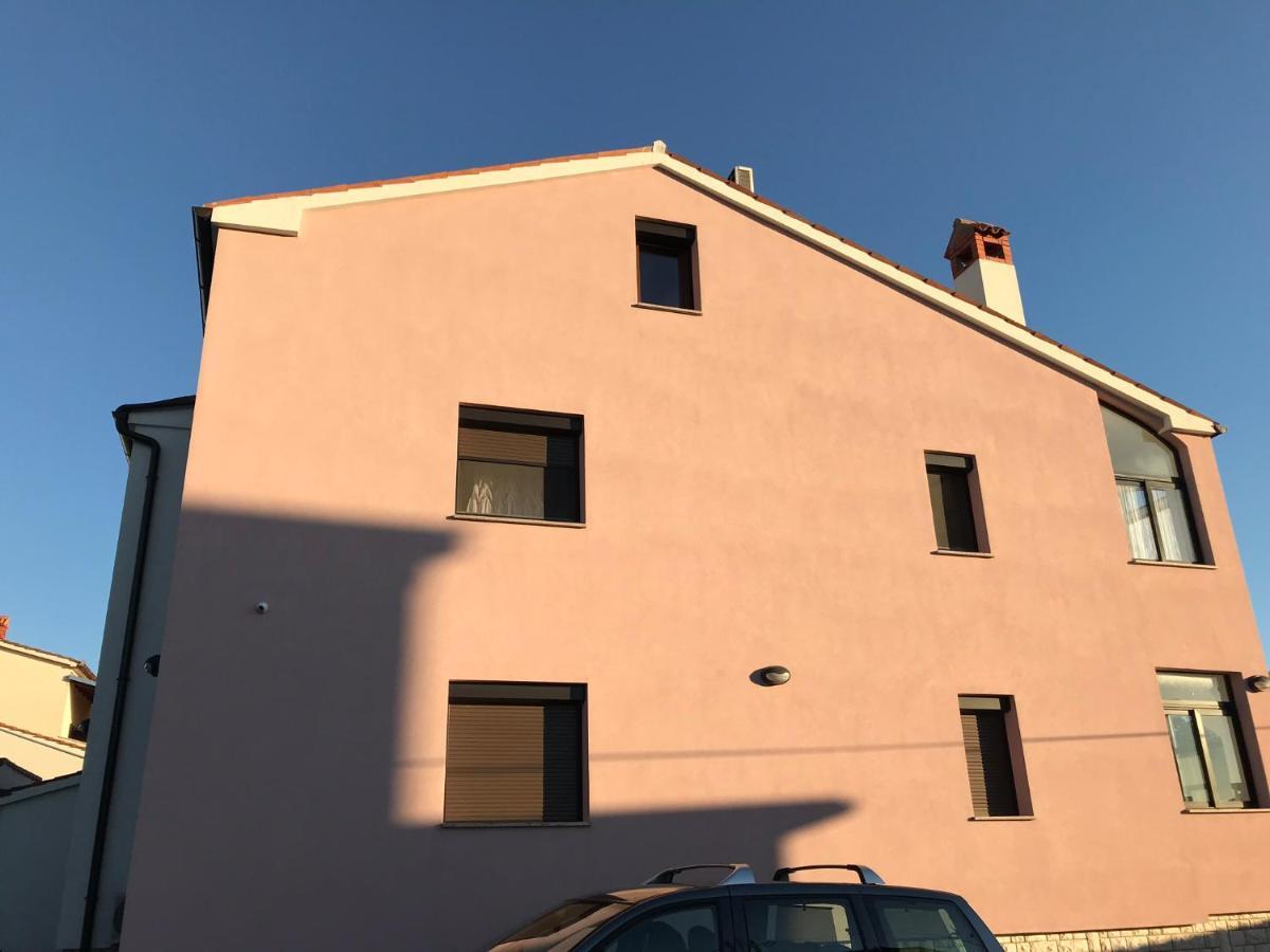 Puntizela-Patty Apartment Пула Екстериор снимка