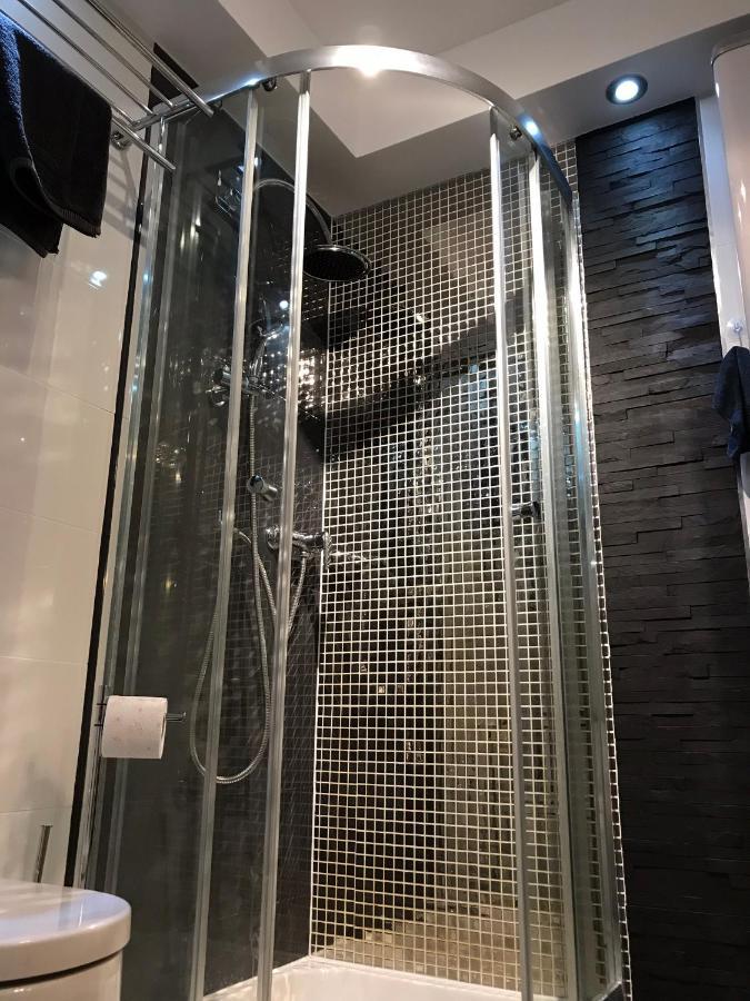 Puntizela-Patty Apartment Пула Екстериор снимка