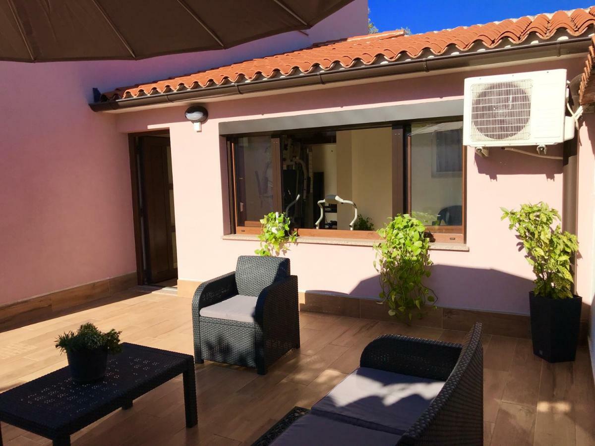 Puntizela-Patty Apartment Пула Екстериор снимка